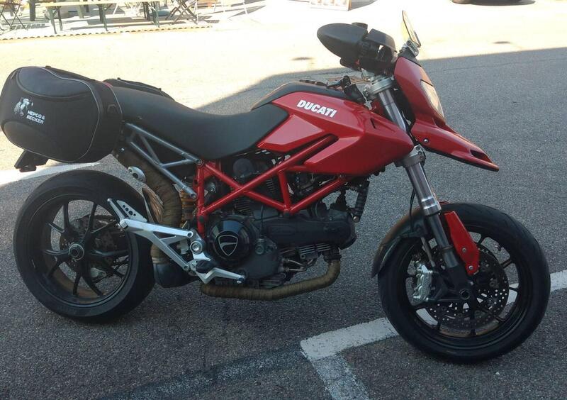 Vendo Ducati Hypermotard 1100 (2007 - 09) usata a Monza (codice 9256551) 