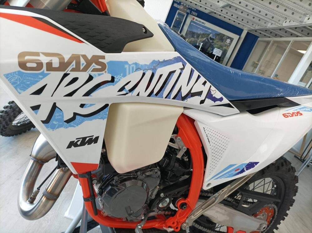 KTM EXC 300 TBI Six Days (2024) (2)