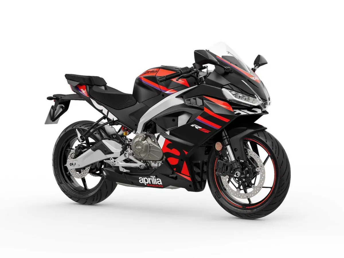 Aprilia RS 457: la sportiva per le nuove generazioni e i nuovi mercati (8)