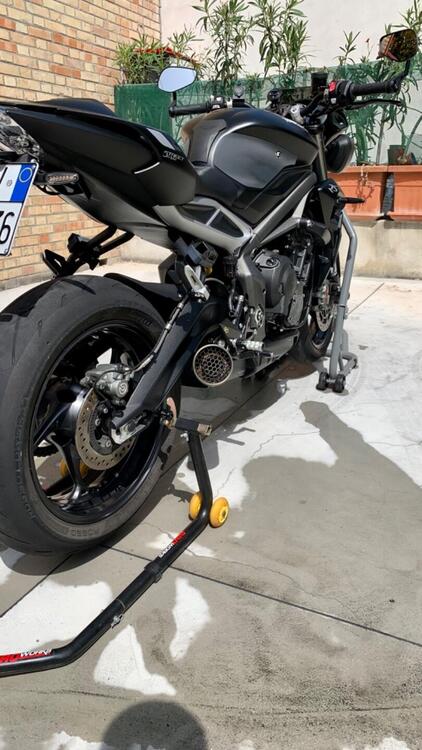 Triumph Street Triple RS (2020 - 22) (3)