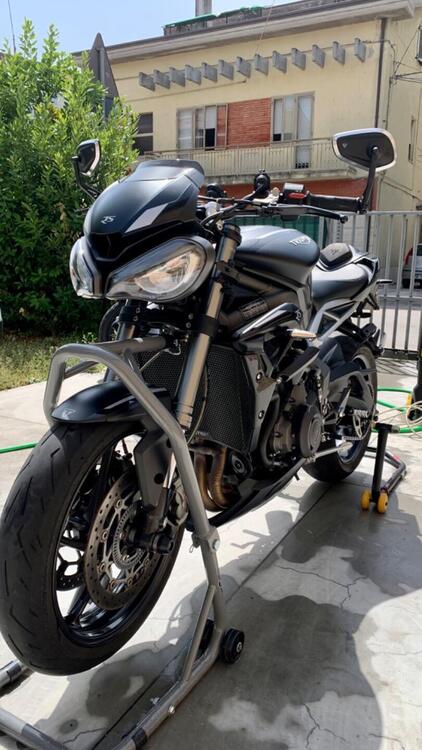 Triumph Street Triple RS (2020 - 22) (4)