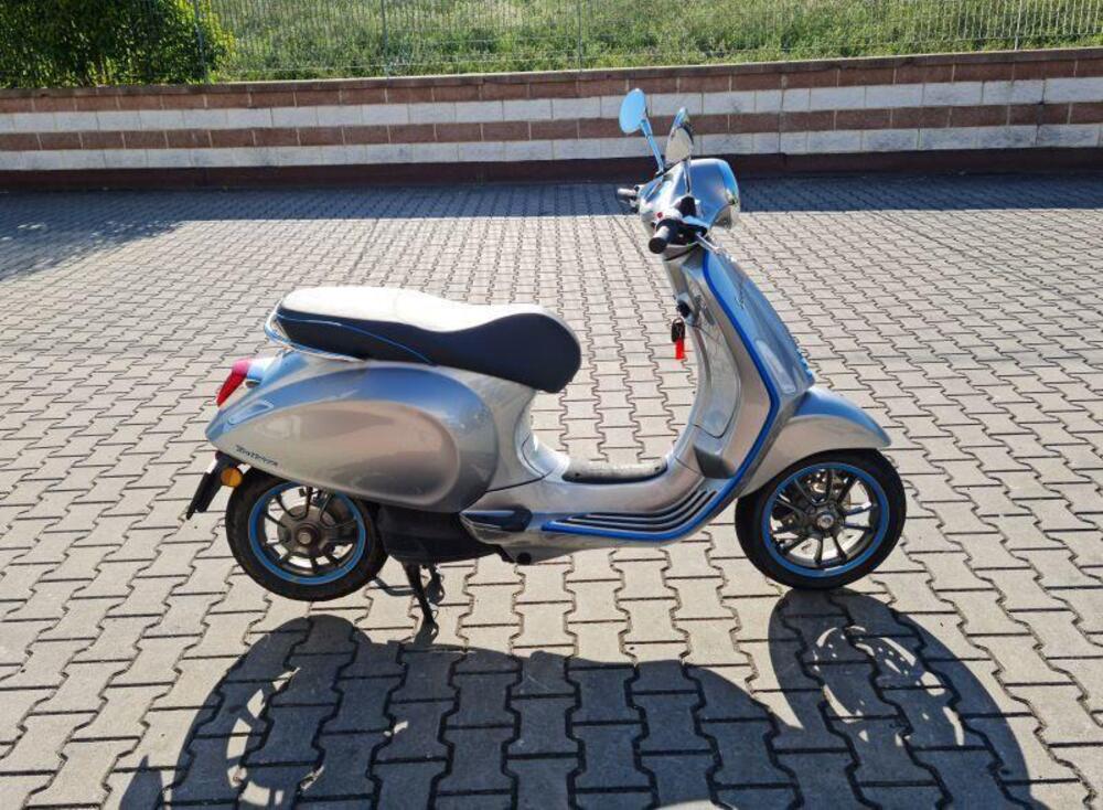 Piaggio Vespa 50 HP 4M (3)