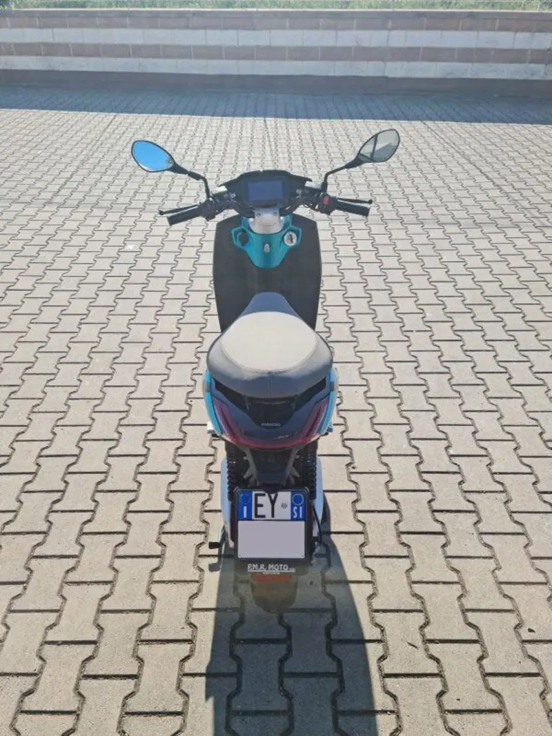 Piaggio 1 (2022 - 26) (6)