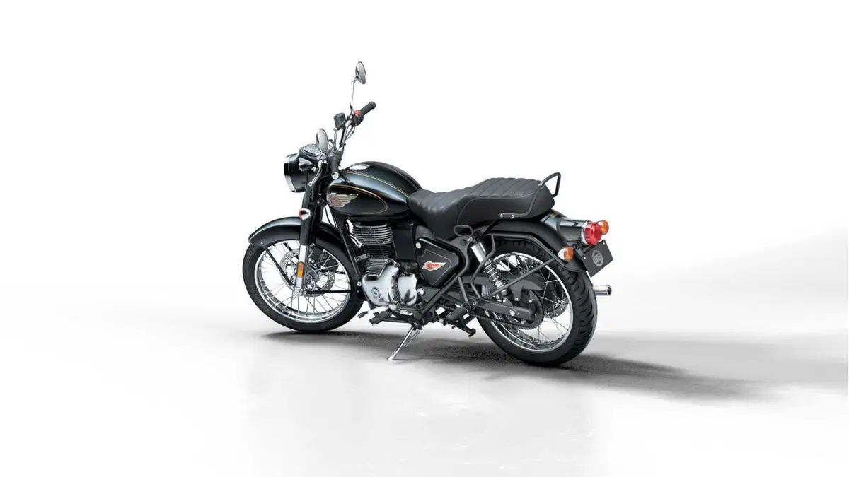 Royal Enfield presenta la nuova Bullet 350: eredità intramontabile  (17)
