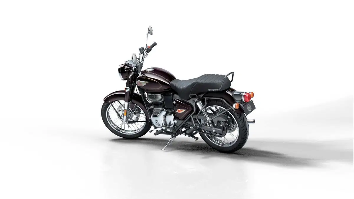 Royal Enfield presenta la nuova Bullet 350: eredità intramontabile  (21)
