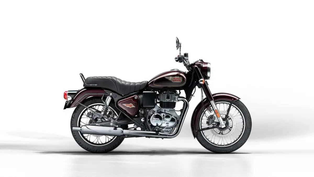 Royal Enfield presenta la nuova Bullet 350: eredità intramontabile  (24)