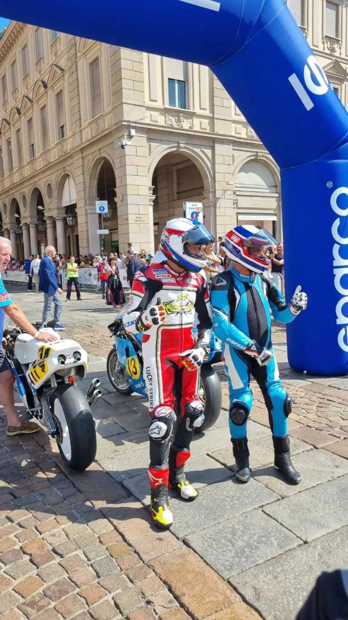 Suzuki celebra due suoi ex piloti all'Autolook Week di Torino (5)