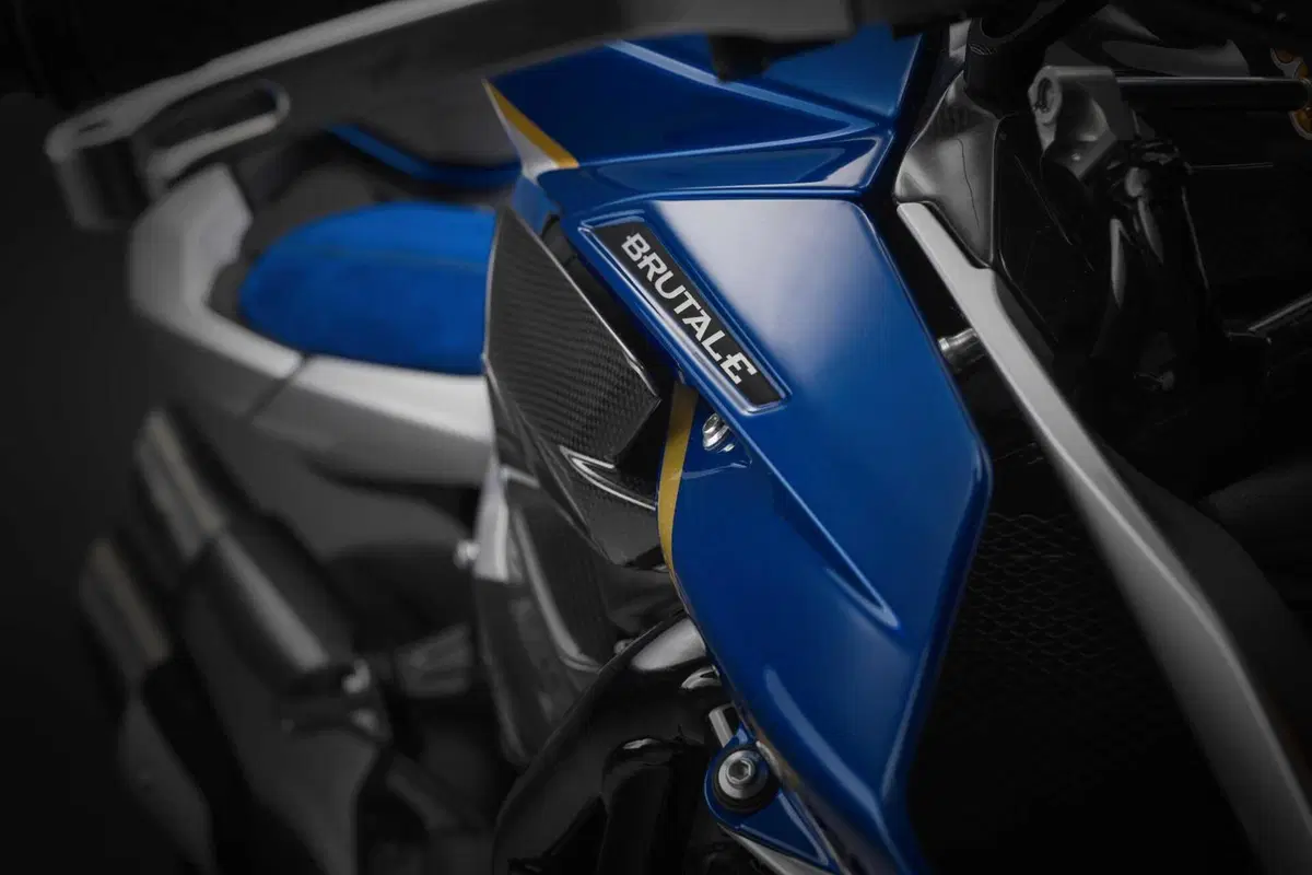 MV Agusta Brutale 1000 RR Assen: serie limitata in 300 esemplari (6)