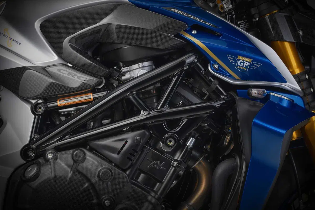 MV Agusta Brutale 1000 RR Assen: serie limitata in 300 esemplari (26)