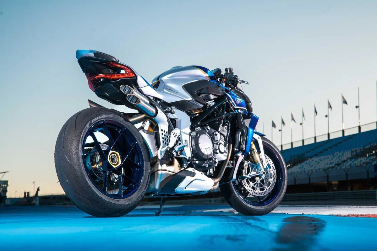 MV Agusta Brutale 1000 RR Assen: serie limitata in 300 esemplari (4)