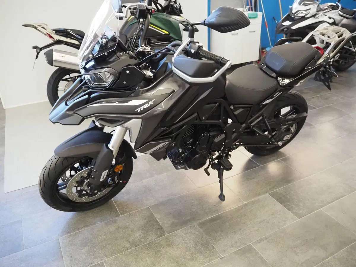 Benelli TRK 702 (2023 - 25) (14)