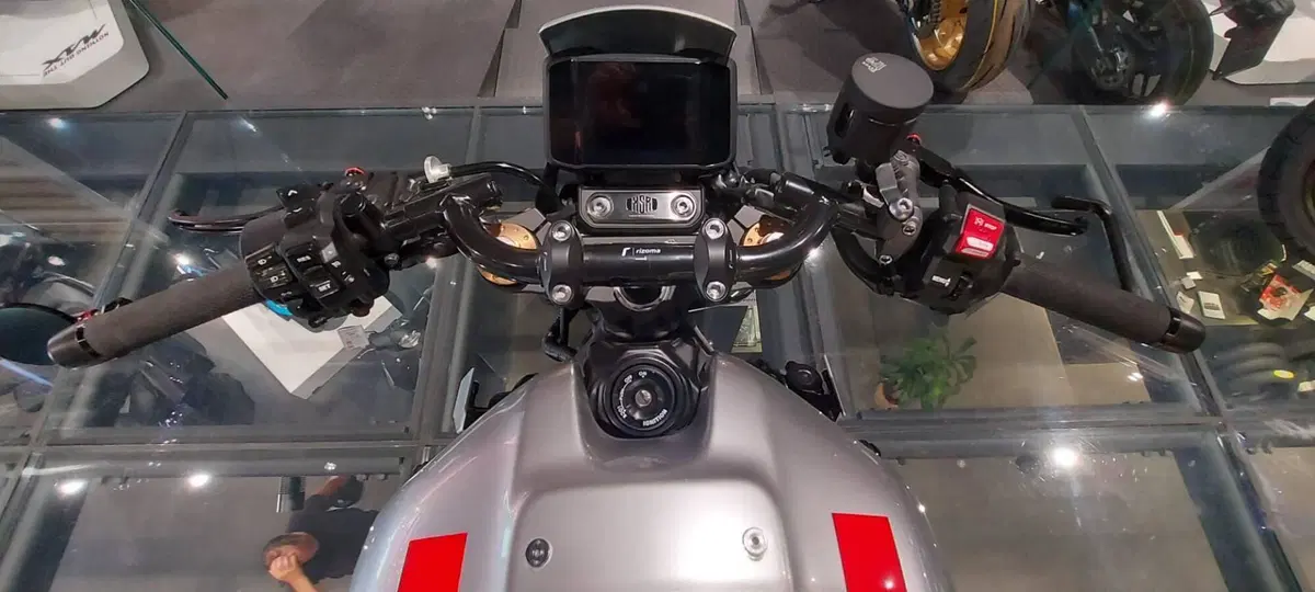Yamaha XSR 900 (2022 - 24) (5)
