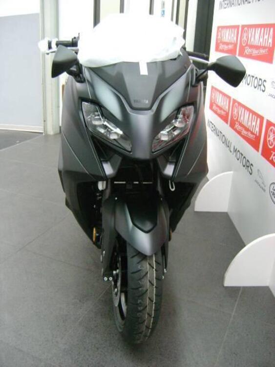 Yamaha T-Max 560 (2022 - 24) (3)