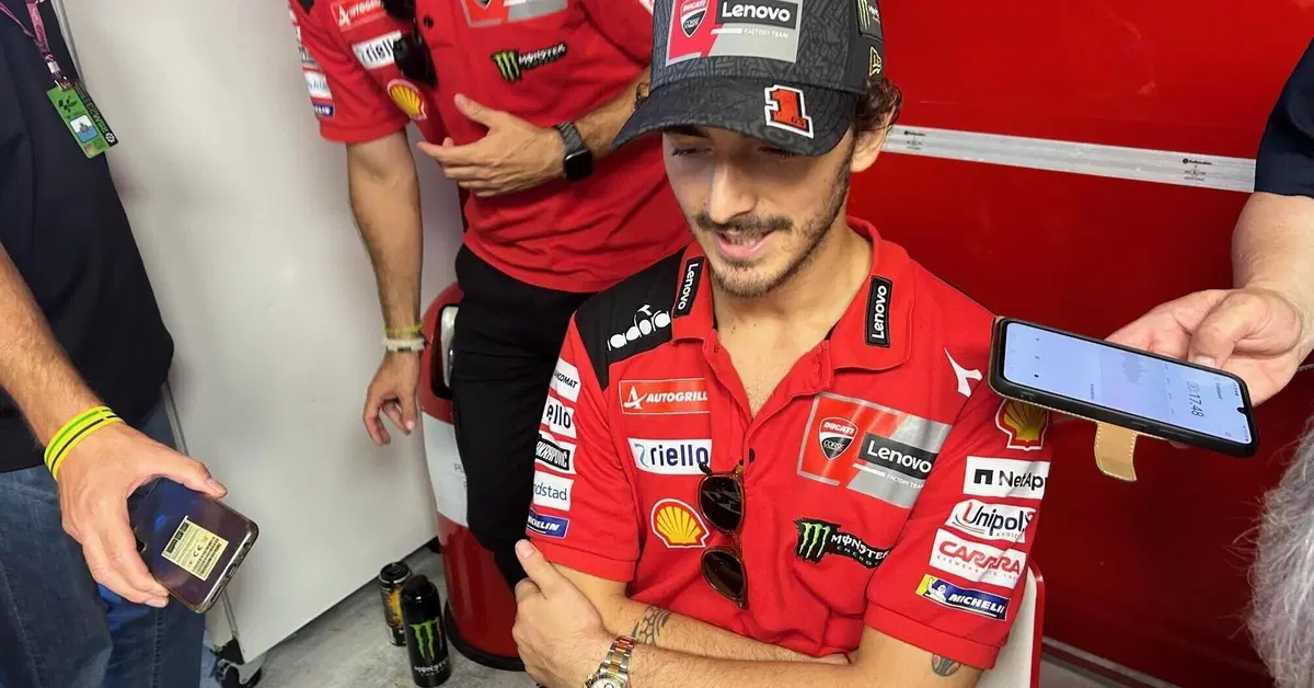 MotoGP 2023. GP di San Marino. Pecco Bagnaia, podio e dolore: "Siamo supereroi, bisogna ricordarselo qualche volta"