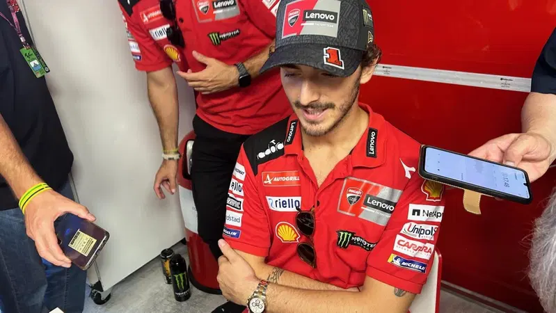 MotoGP 2023. GP di San Marino. Pecco Bagnaia, podio e dolore: "Siamo supereroi, bisogna ricordarselo qualche volta"