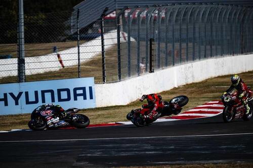 SBK 2023. GP di Francia a Magny Cours. Toprak Razgatlioglu vince la gara sprint di Magny Cours (2)