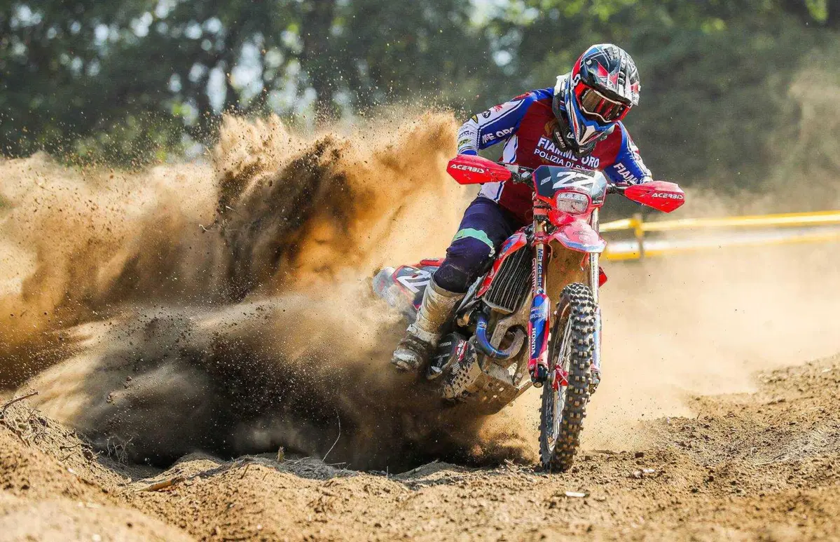 Assoluti d’Italia. È Steve Holcombe il monstre dell’Enduro… Italiano (7)