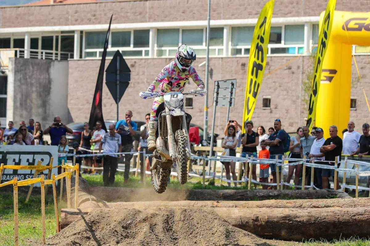 Assoluti d’Italia. È Steve Holcombe il monstre dell’Enduro… Italiano (16)