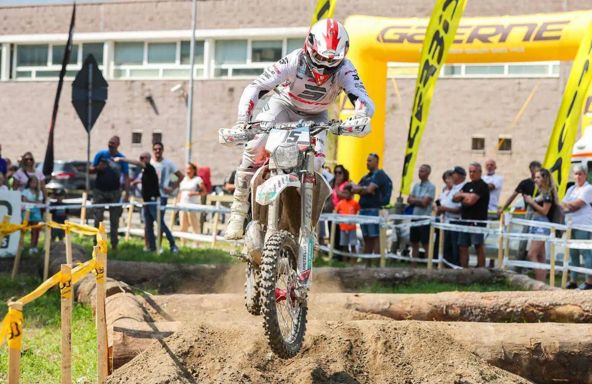 Assoluti d’Italia. È Steve Holcombe il monstre dell’Enduro… Italiano (18)
