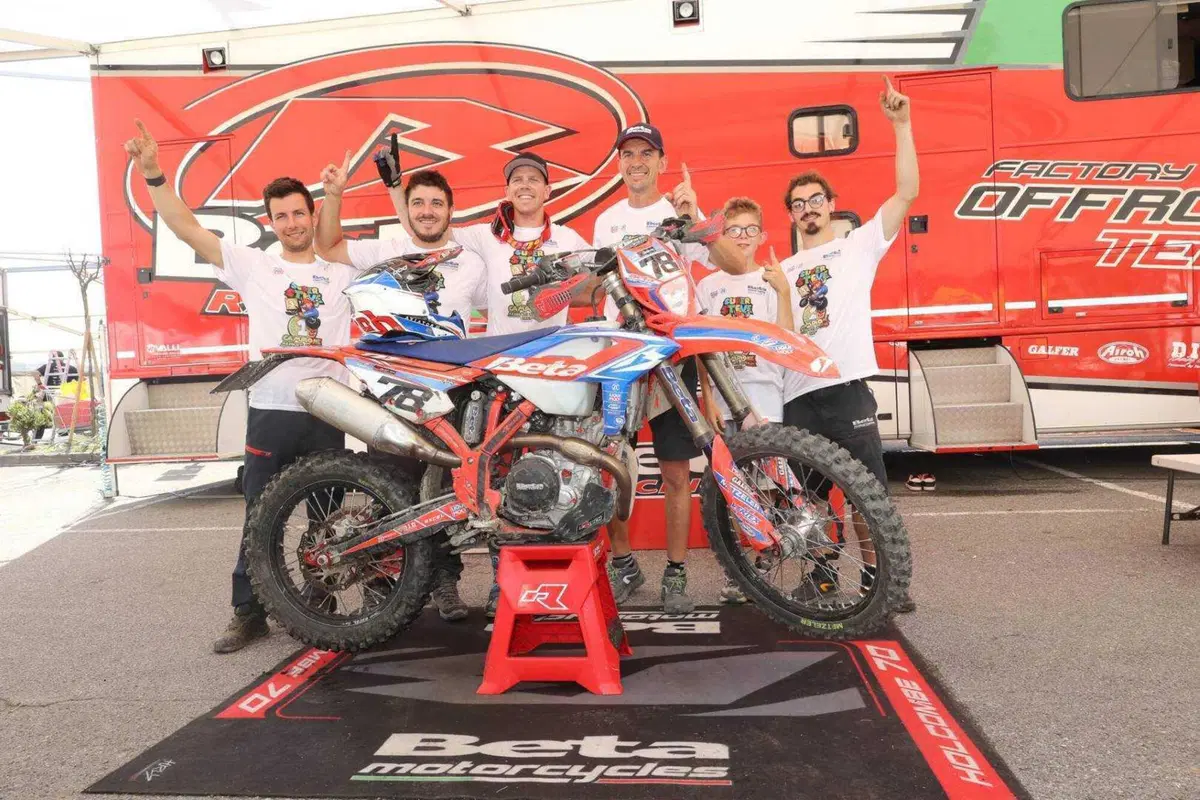 Assoluti d’Italia. È Steve Holcombe il monstre dell’Enduro… Italiano (24)