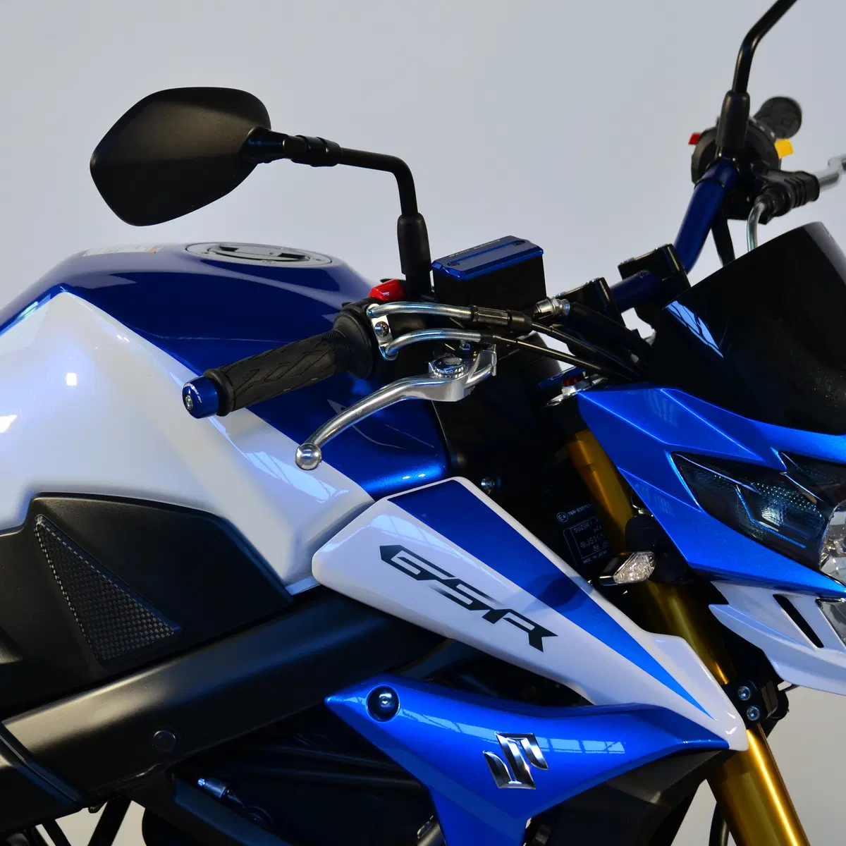 Suzuki GSR 750 Z SP ABS (2015 - 16)