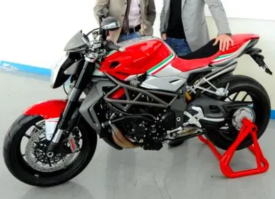 Le moto di Emanuele Filiberto di Savoia vanno all'asta: "Meglio che ne possa godere qualche appassionato"