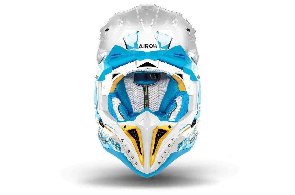 AIROH Aviator 3 Six Days Argentina (4)