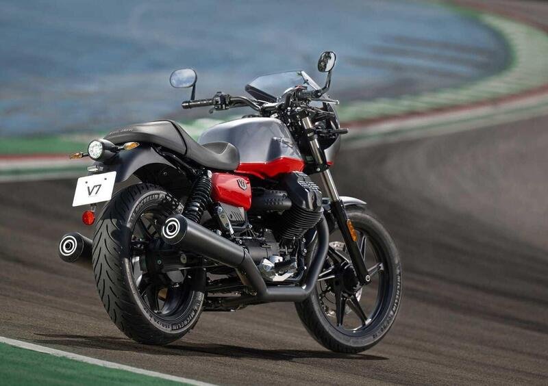 Moto Guzzi V7 V7 Stone Corsa (2023 - 24) (8)