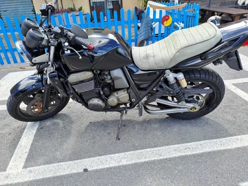 Kawasaki ZRX 1200 (2000 - 05)