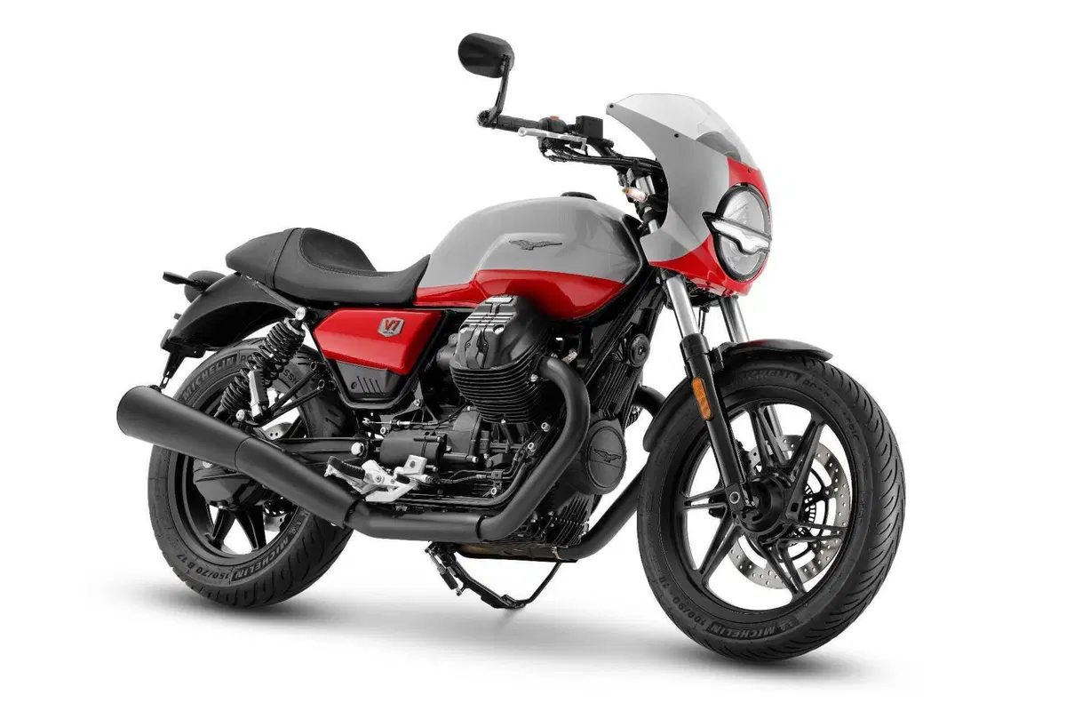 Svelata la nuova Moto Guzzi V7 Stone Corsa (2)