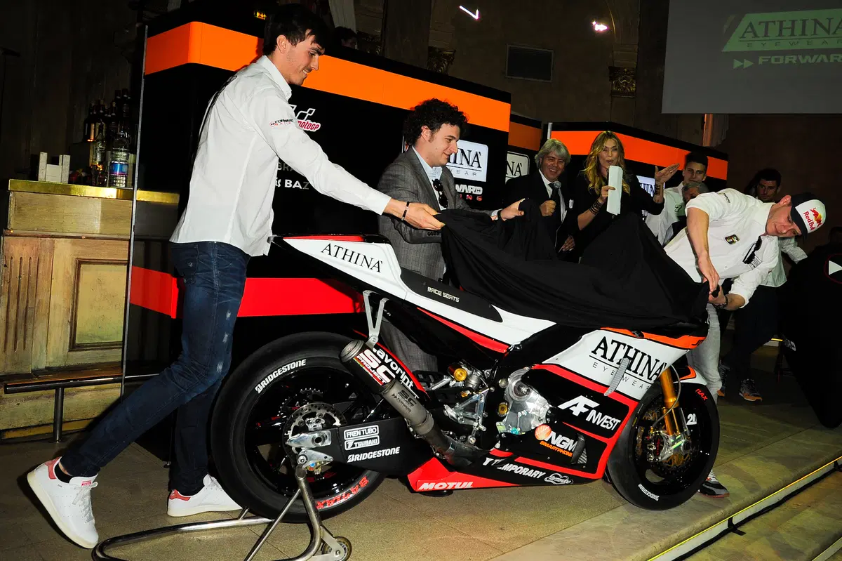 MotoGP. Athinà Forward punta a confermarsi campione Open 2015 (2)
