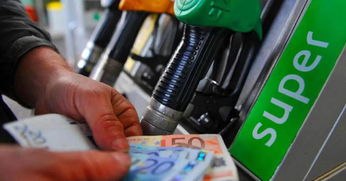 Caro carburanti. Accisa mobile, ridotta o social card? Tutto quello che c'&egrave; da sapere