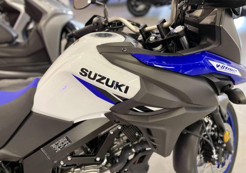 Vendo Suzuki V-Strom 650XT Explorer (2022 - 24) nuova a Brescia (codice  9123211) 