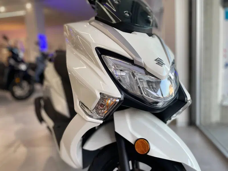 Suzuki Burgman Street 125 Executive (2023 - 26) (2)