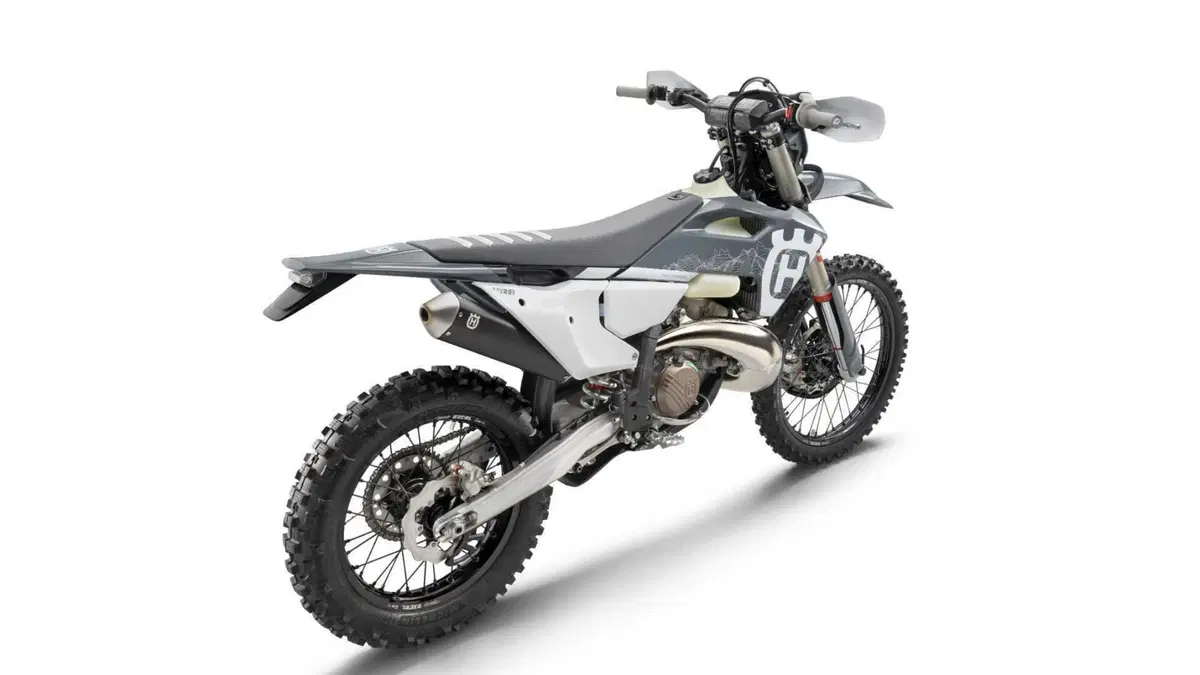 Husqvarna TE 300 TE 300 Pro (2024) (4)