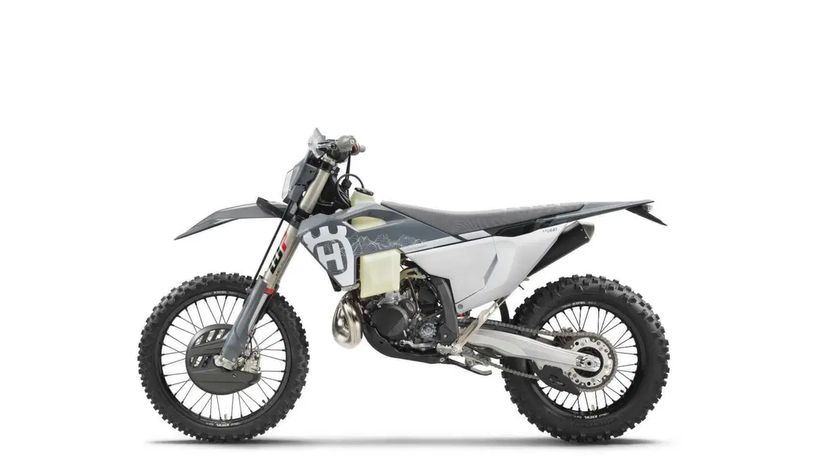 Husqvarna TE 300 TE 300 Pro (2024) (2)