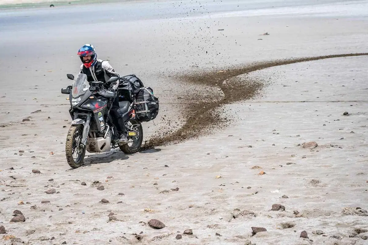 “The Road of Hope” in sella alle Honda XL750 Transalp Francesca e Maurizio sono partiti da Imperia per arrivare da Padre Floriano, in Madagascar (5)