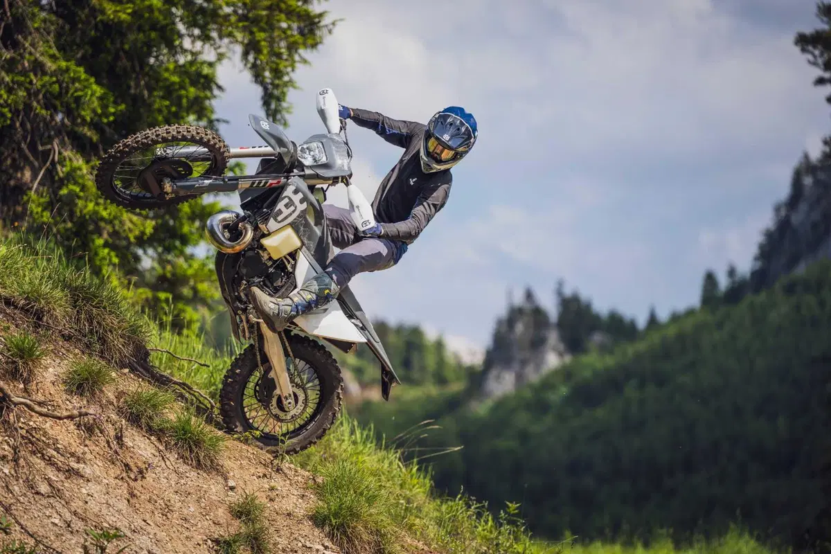 Husqvarna TE 300 Pro 2024 (3)