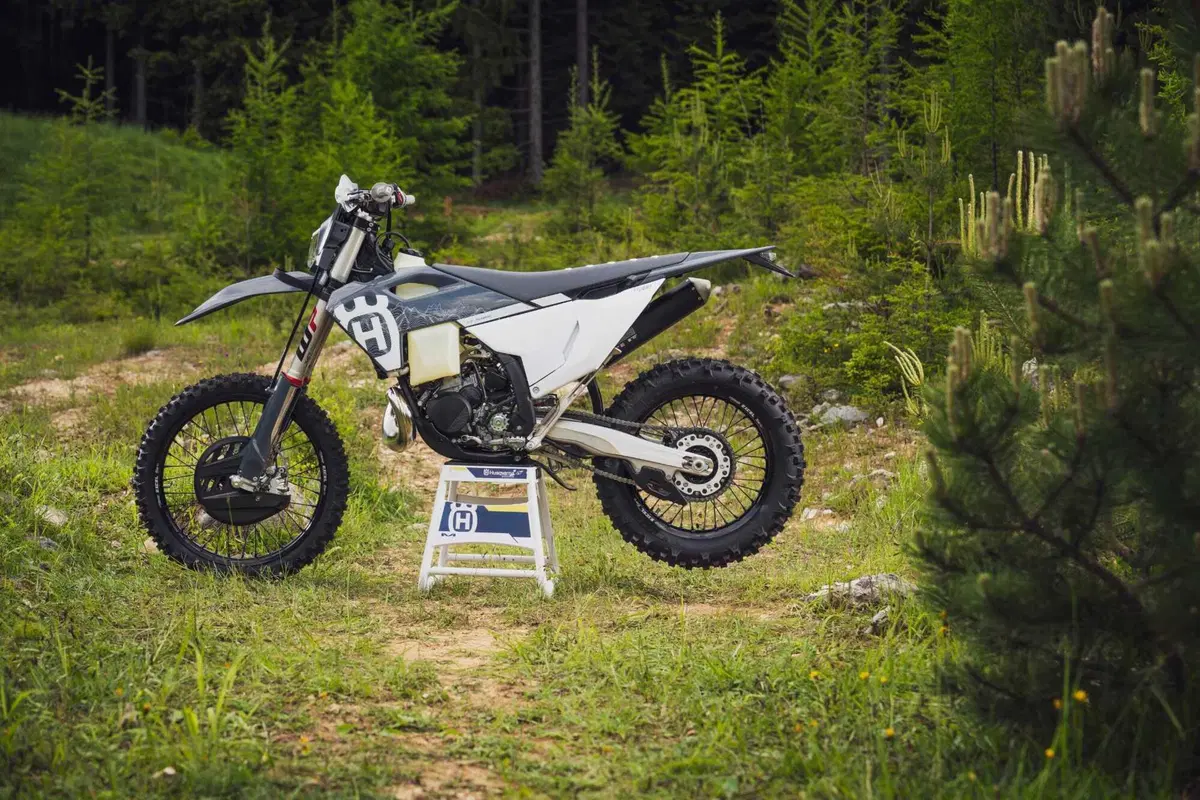 Husqvarna TE 300 Pro 2024 (4)