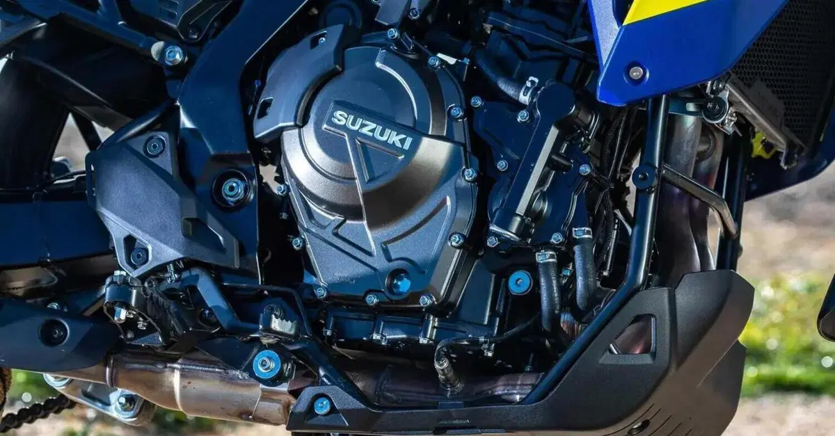 Suzuki: la V-Strom 800 con ruota anteriore da 19" beccata nei documenti di omologazione