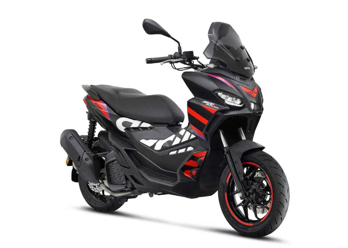 Aprilia SR GT Replica: anima racing per lo scooter di Noale