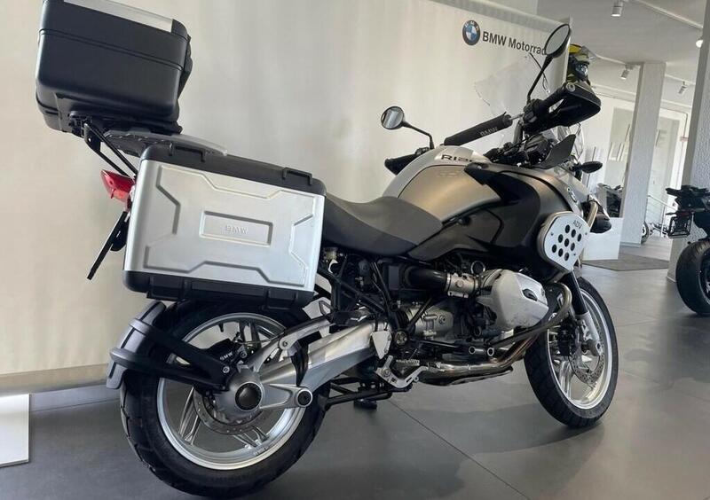 Vendo Bmw R 1200 GS Adventure (2006 - 07) usata a Monza (codice 9264067) 