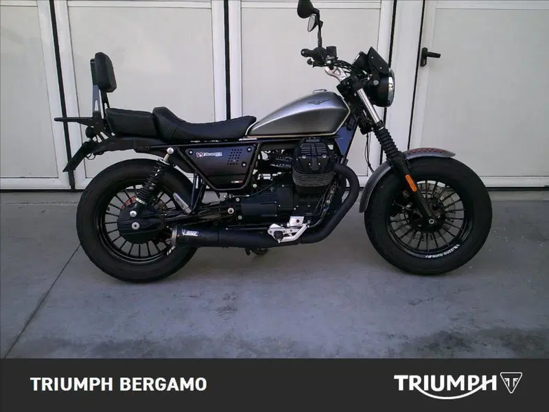 Moto Guzzi V9 Bobber (2016 - 18)
