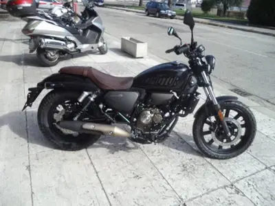 QJ Motor SRV 125 (2023 - 24) nuova