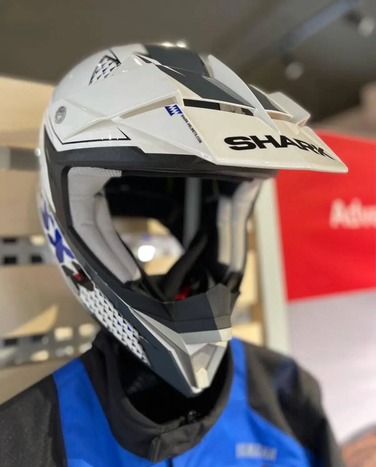 Abbigliamento Ufficiale Yamaha (2)