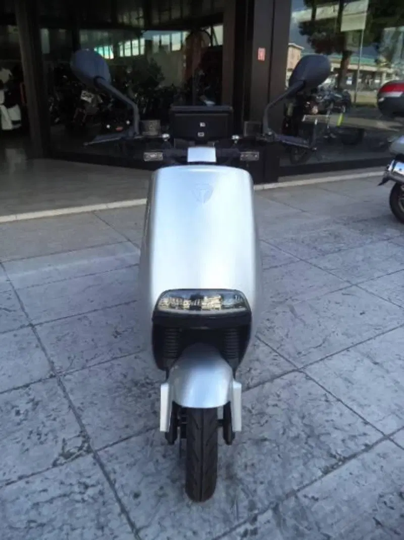Yadea G5S (2022 - 26) (8)