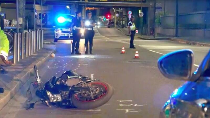 Incidente a Milano, 37enne viene investita da una moto. &Egrave; in gravi condizioni
