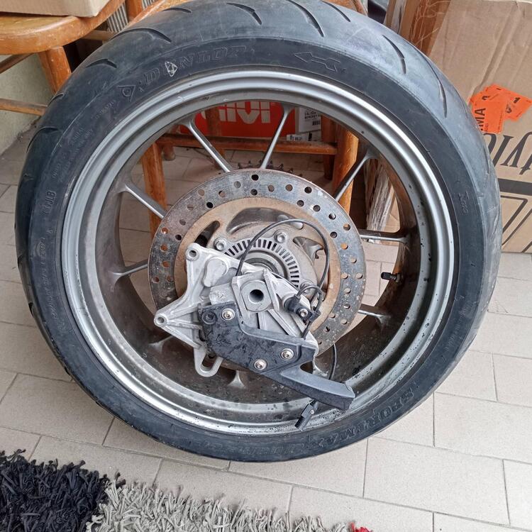 Ruota posteriore per Aprilia Mana 850 (2)