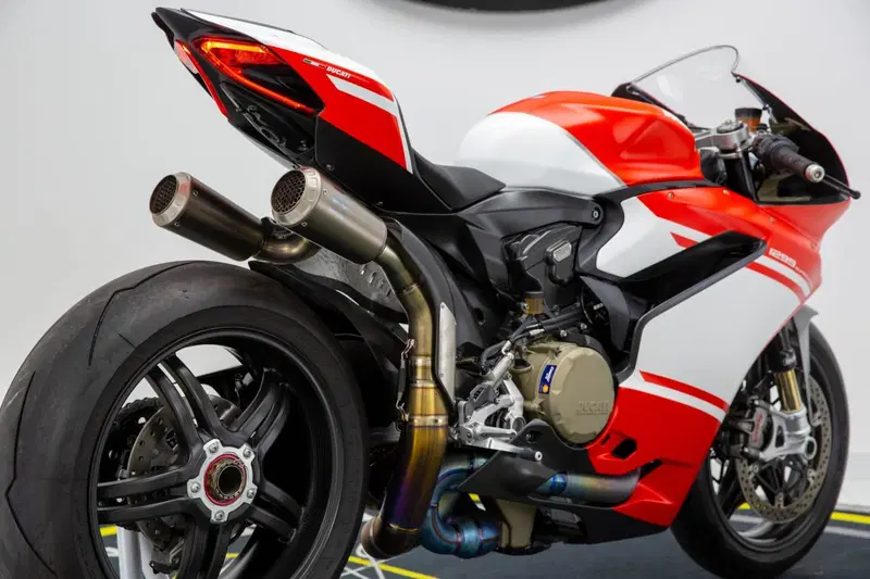 Ducati Superleggera 1299 (2017) (4)