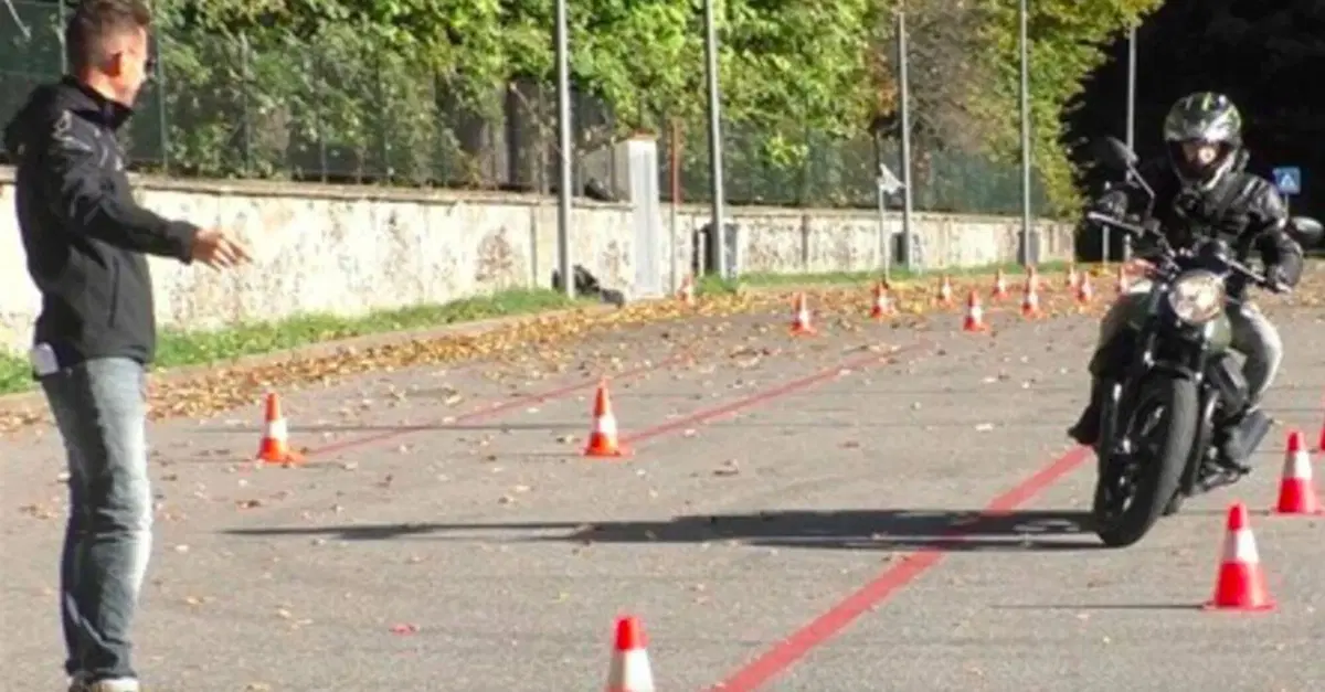 Patente moto. Se hai l'A1 o l'A2 niente pi&ugrave; esame pratico: ecco cosa cambia